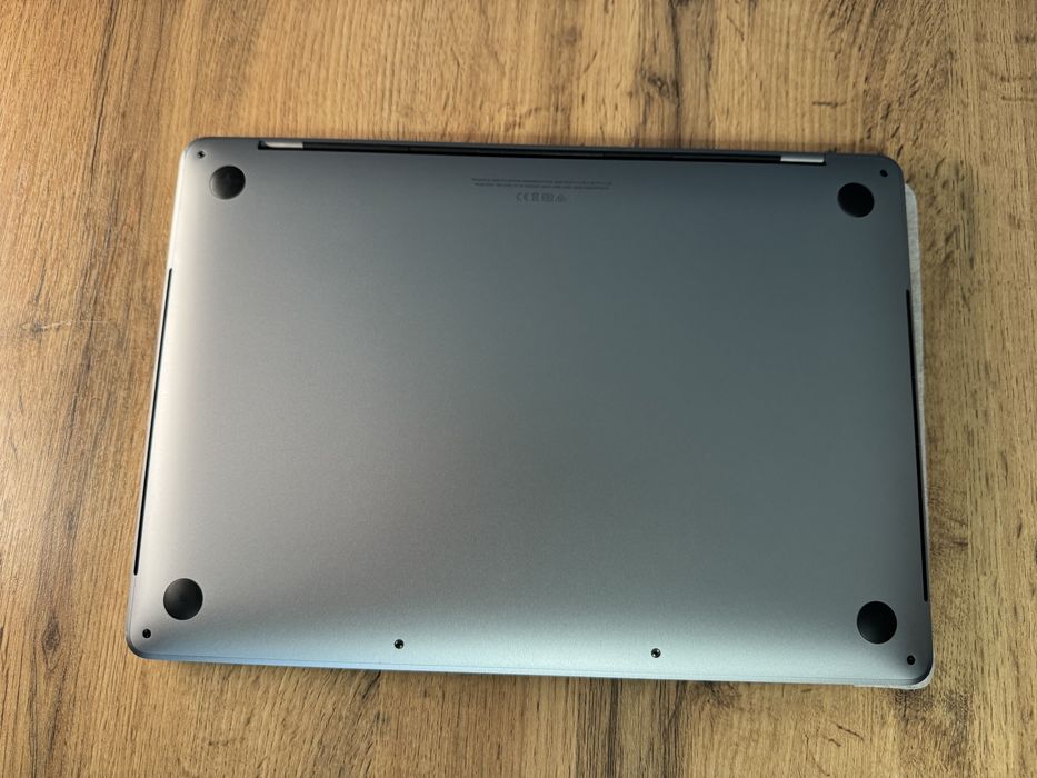 Mac book pro 13-inch 2020 (A2251)