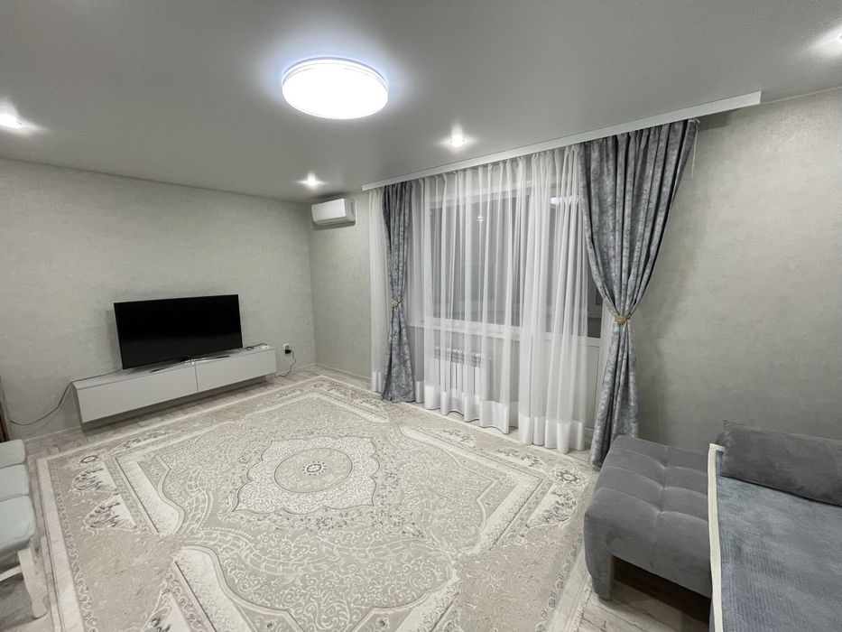 Продам 2шку на ул Базовая 2/3