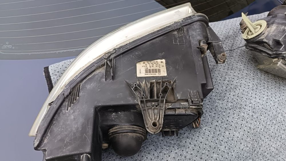 Фары пассат б 5 продам