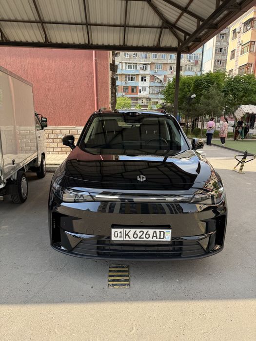 LEAPMOTOR C16 280 km gibrid