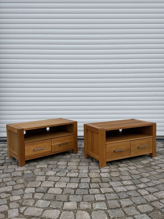 ТВ шкаф от масивен дъб