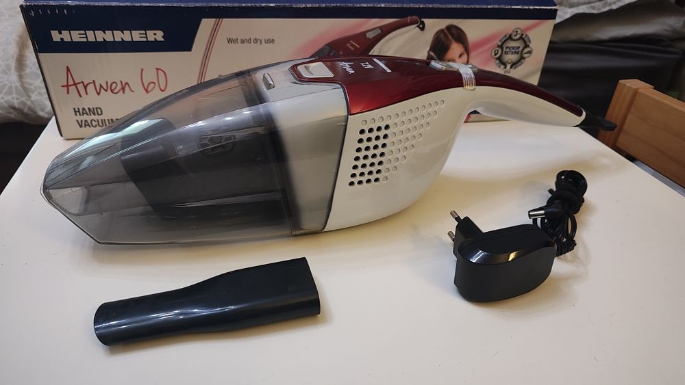 Ръчна прахосмукачка   HEINNER Arwen 60