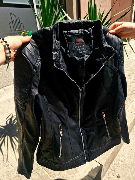 Кожено яке - изкуствена кожа, 3XL=L китайска номерация, вталено