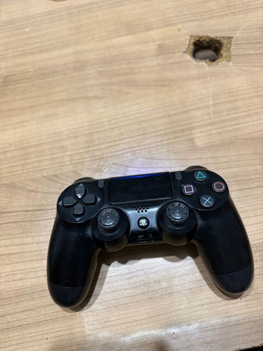 PlayStation 4 Sony se prodava