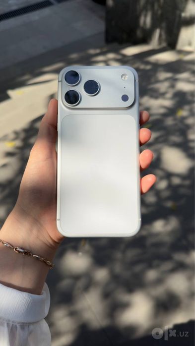 Iphone 17 про макс 257 тали сим силвер 96 емкость регион Z/A