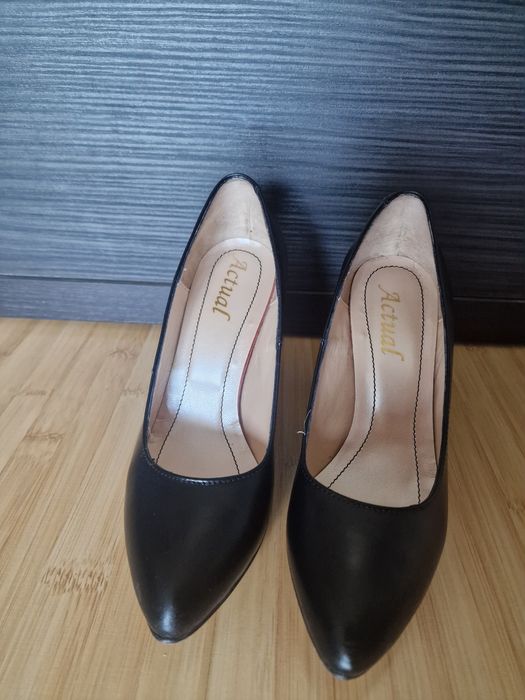 Pantofi piele naturală Actual negri toc gros