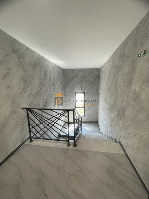 Продава се Тристаен апартамент в Пловдив, Кършияка - 190 кв.м за 1053 €/кв.м - Снимка #9