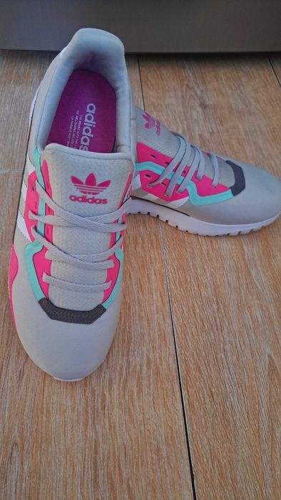 маратонки Adidas