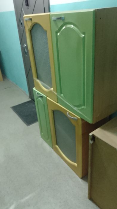 Продам кухонные шкафы 5.000