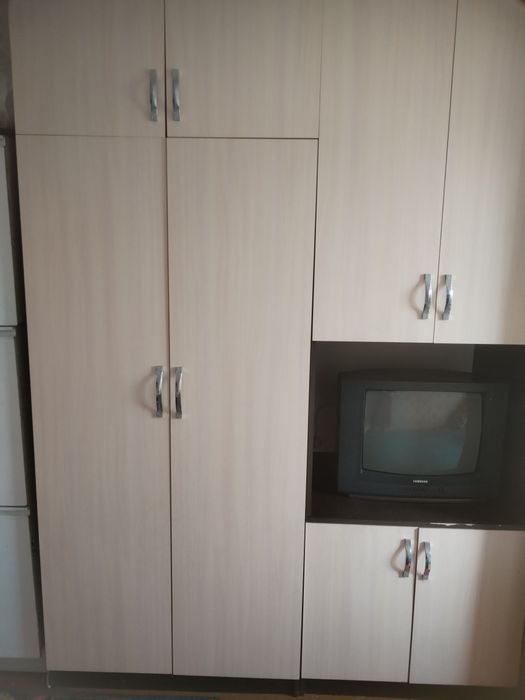 Продам хороший шкаф купе