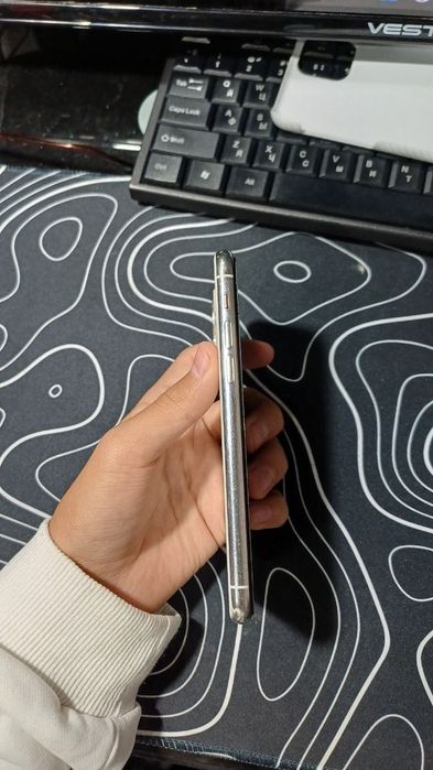 iPhone 11 pro sotiladi