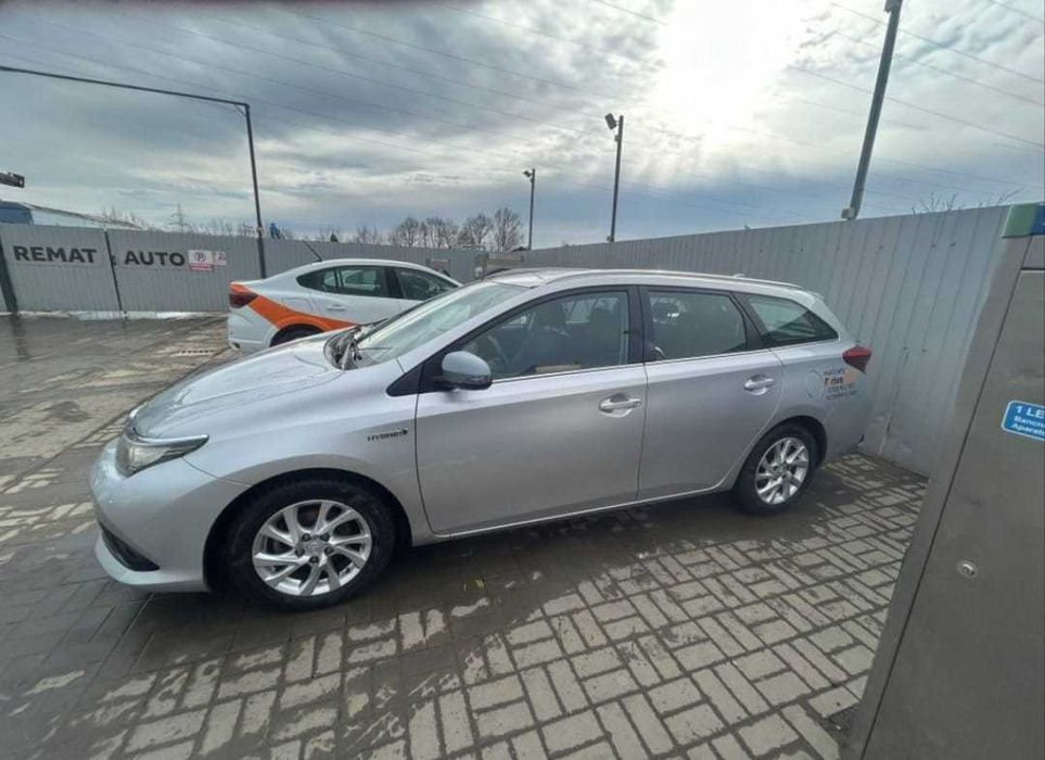Inchiriez auto hybrid sau electric pentru Ride Sharing Bolt/ Uber