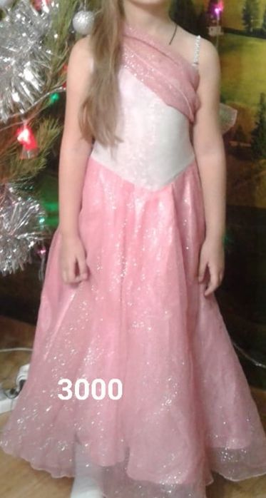 Продам детские платья