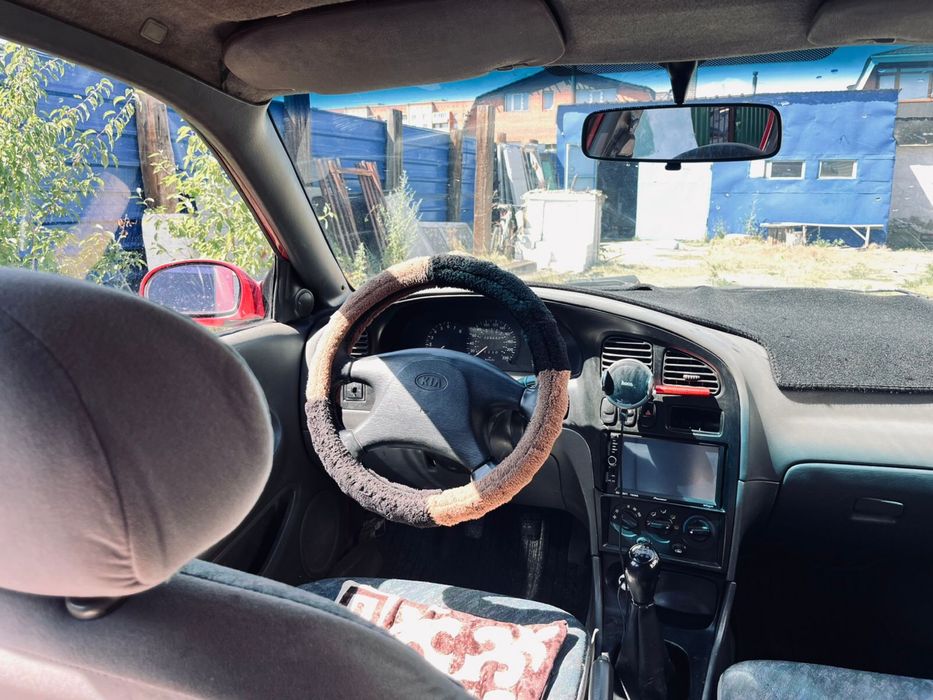 Продам КИА Шума 1.8