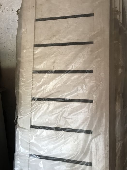 продам новые двери,в упаковке