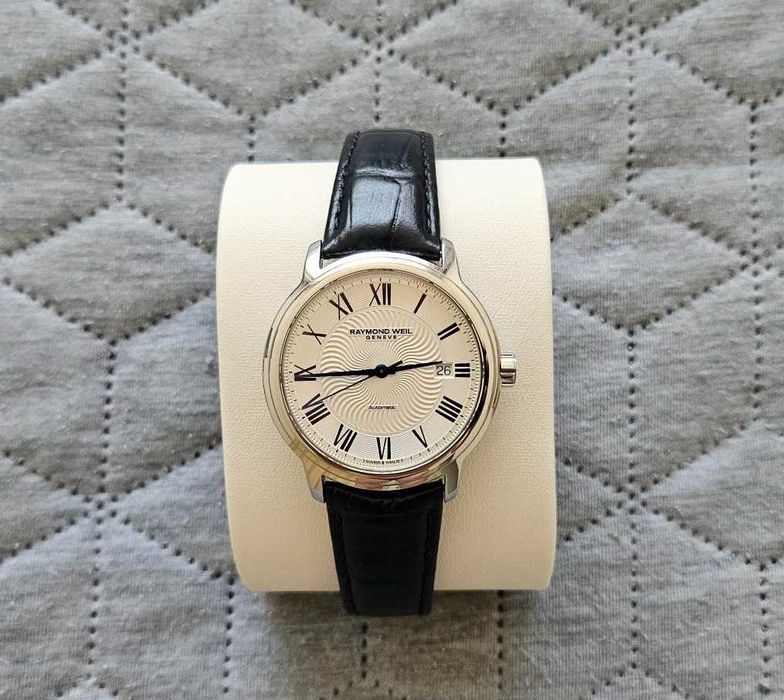 Часовник RAYMOND WEIL в гаранция