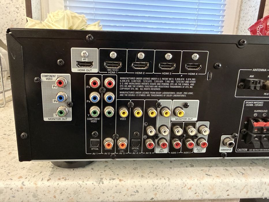 Yamaha RX-V373 resiver