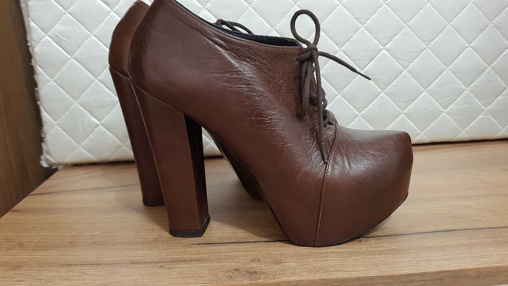 Oбувки от естес.кожа, спортни, елегантни. Размери:35-36-37-38