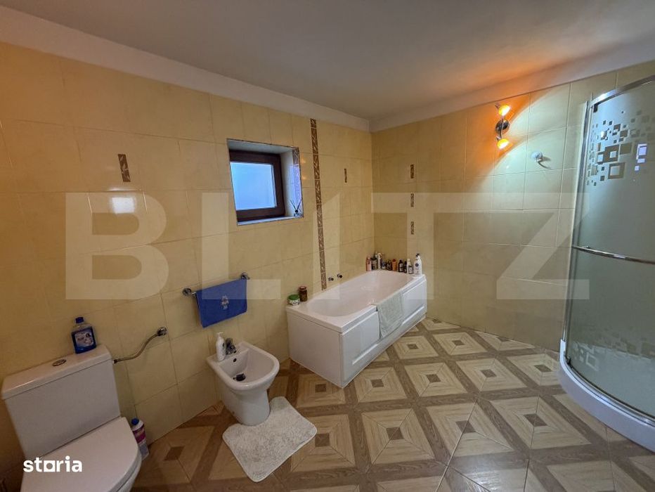 Casa de vanzare in suprafat de 180 mp cu 800 mp teren, loc. Surduc