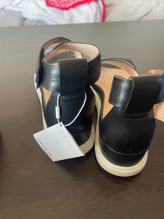 Сандали дамски размер 38