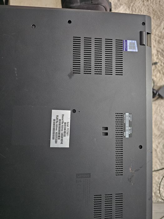 Laptop lenovo T590 I5  ssd m2 512 western digital 16gb ram