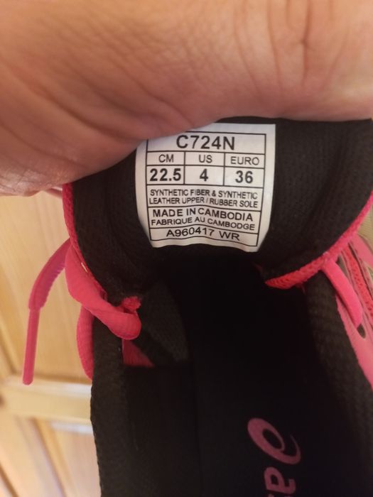 Маратонки Asics 36 номер