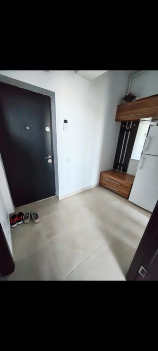 Închiriez garsonieră