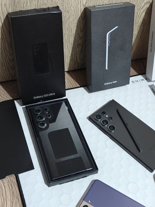 Samsung Galaxy S23 Ultra 5G (Phantom Black) 256GB Nou de la Garanție