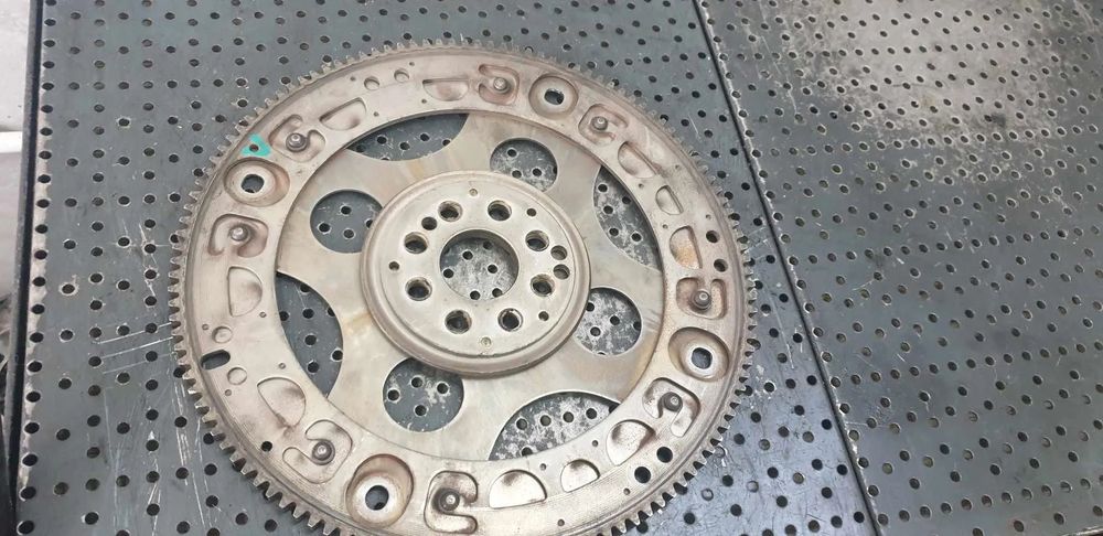 coroana volanta 2.0 d n47d20c bmw seria 3 f30  f31  1122-7797964-05