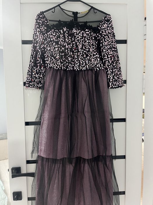 Продам нарядное платье