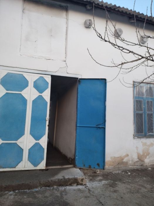 Hovli sotiladi karmanada