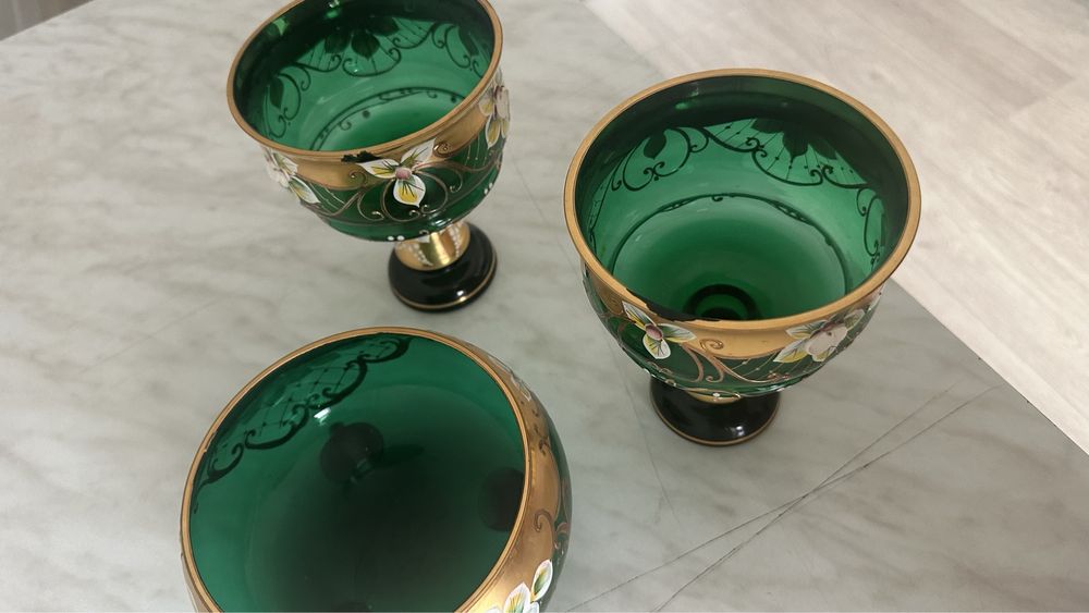 Богема ыдыстары..