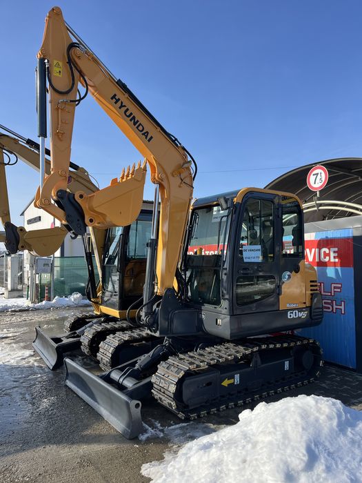 Excavator Hyundai R60V - 2017
