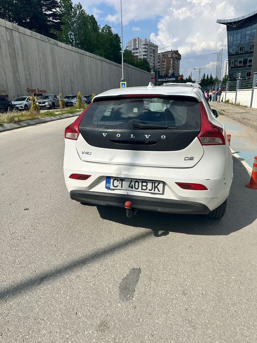 Volvo V40 D2 Automată 2016 – Întreținută, fără investiții necesare