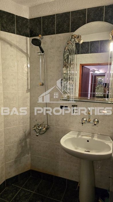 Продава се Тристаен апартамент в София, Красно село - 79 кв.м за 2557 €/кв.м - Снимка #6