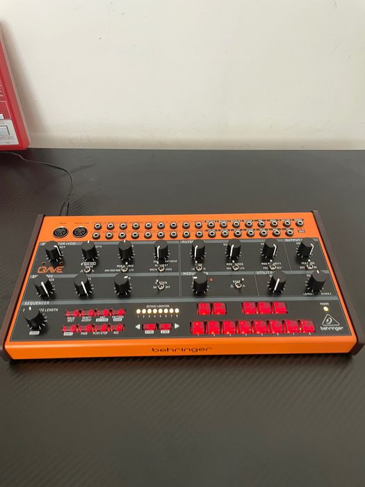 Behringer Edge + Crave + TD-3 / Аналогови синтезатори / Modular / Acid