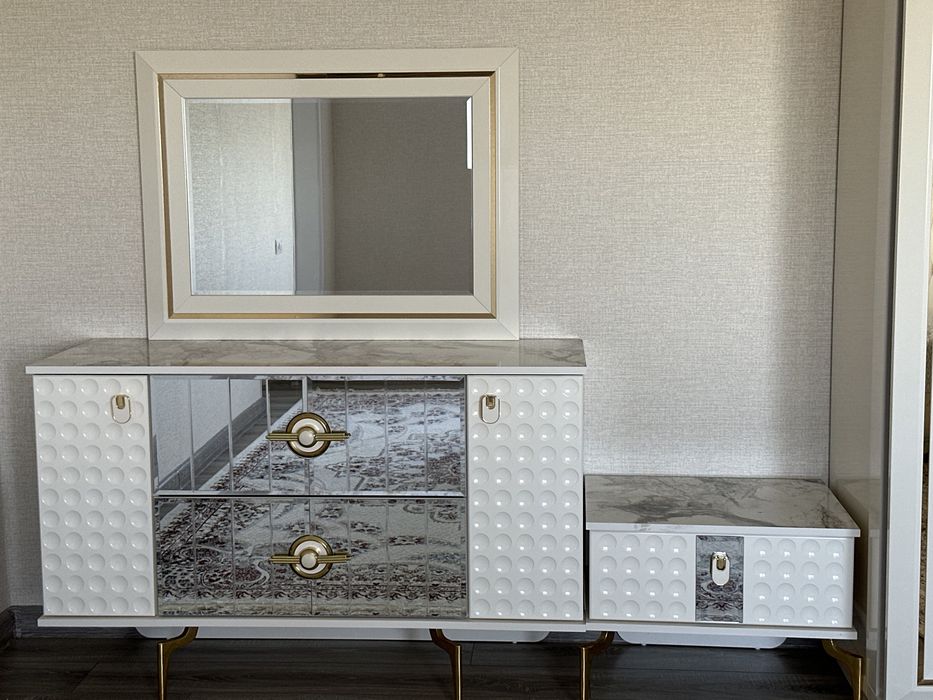 Спальная мебель с матрасом