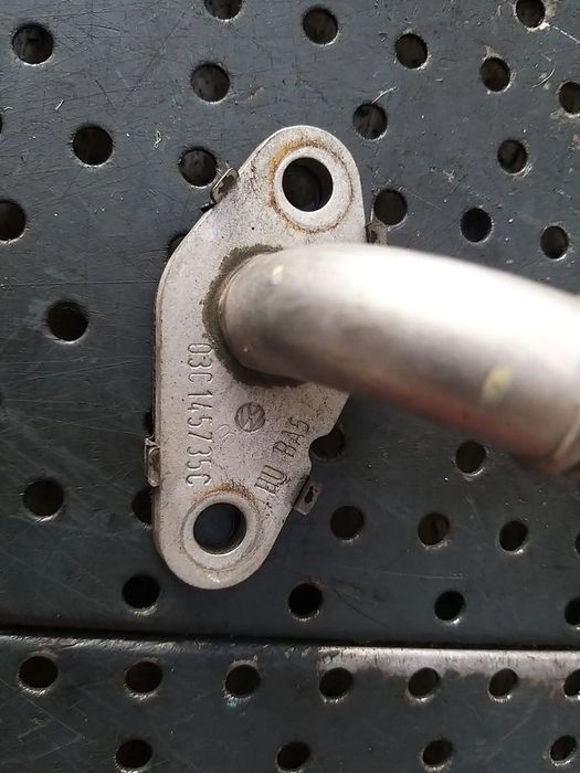 Conducta ulei 1.4 tsi vw golf 5 1k 03c145735c