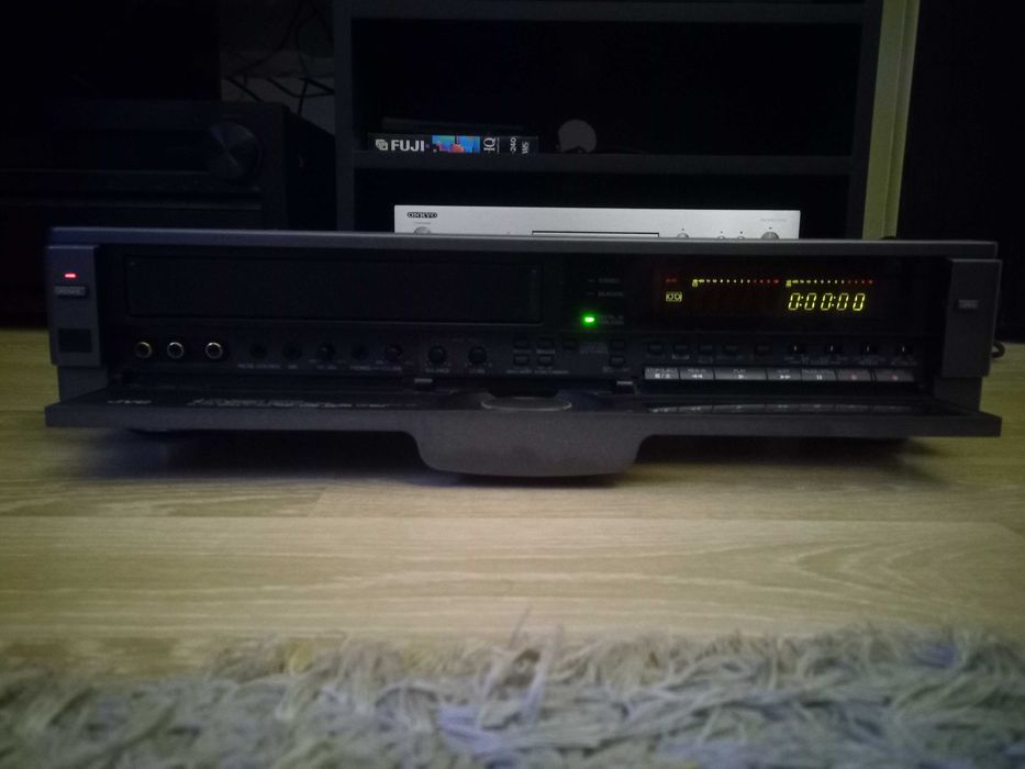 Videorecorder VHS JVC HR D980