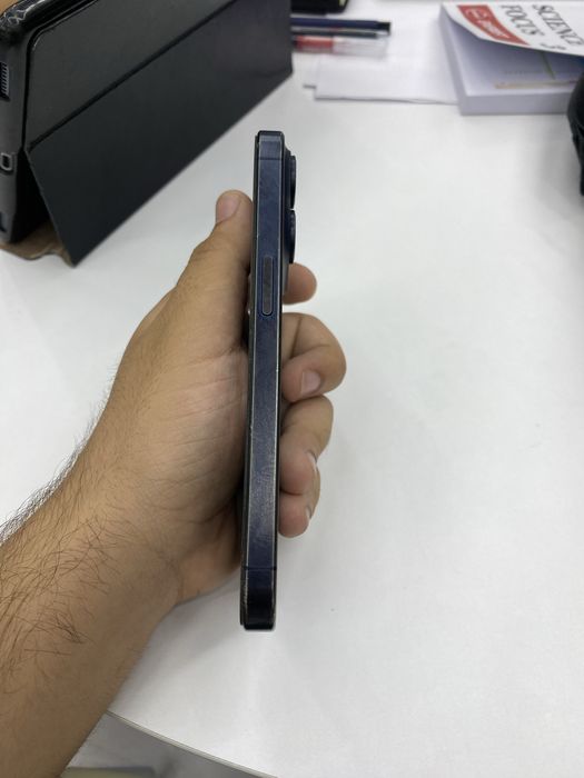 Iphone 15pro xolati yaxshi