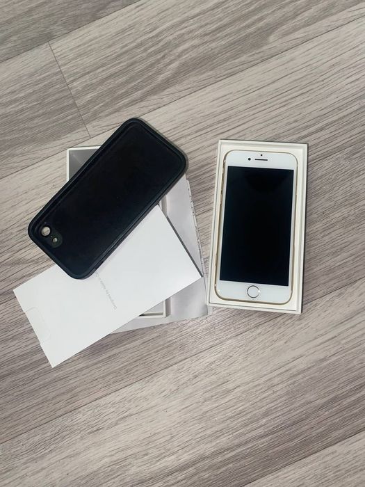 Продаю iPhone 7 32 ГБ