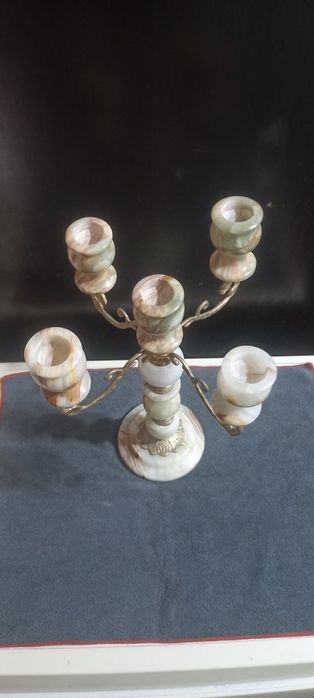 Подсвечник из Оникса, каменный.