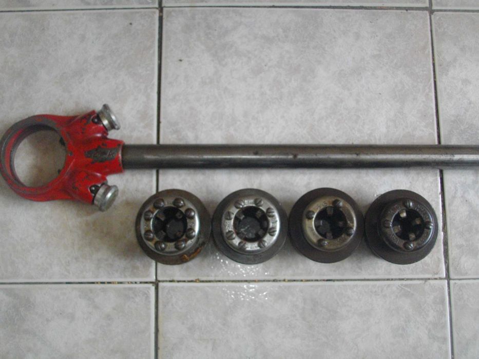 VIRAX521A Чешмеджийска Плашка/Винтонарезка Пафта Френска Профи 4 Глави