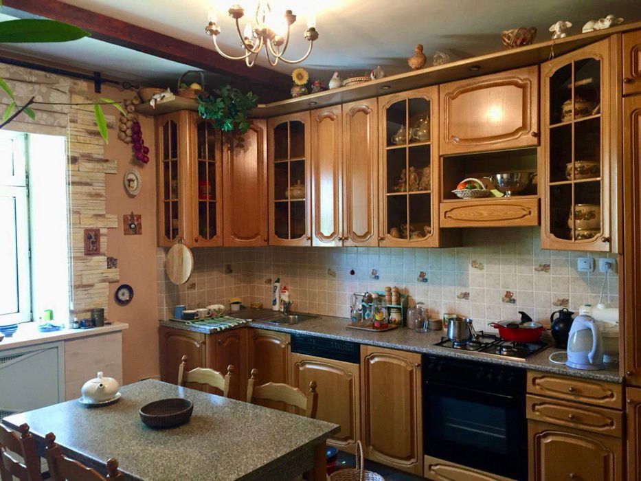 Продаётся, Миробадский район, 5 комнат, с ремонтом