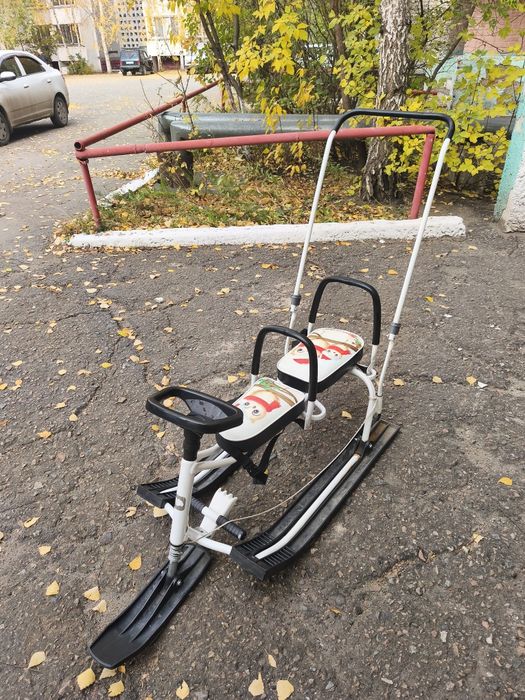 Продам снегокат для двойни