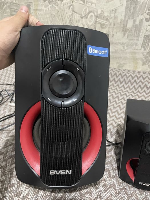 продам колонки рабочие sven ms-304 черно красные