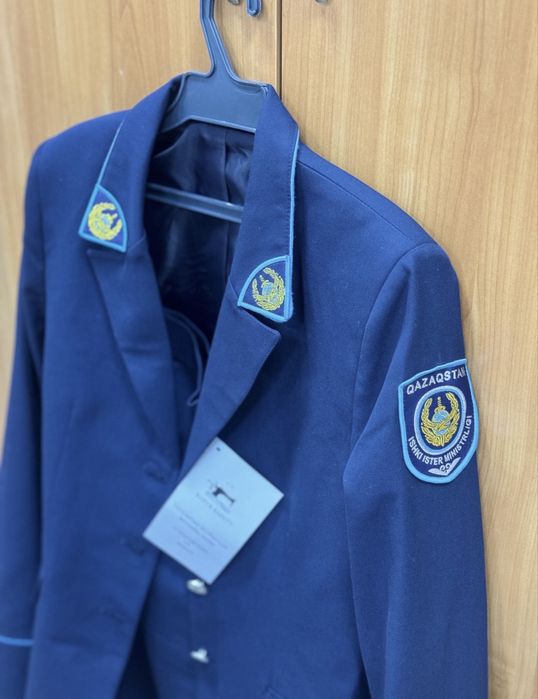 Продам форму МВД (китель с юбкой)