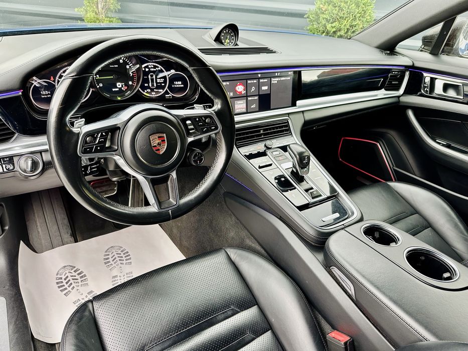 Porsche Panamera 4S