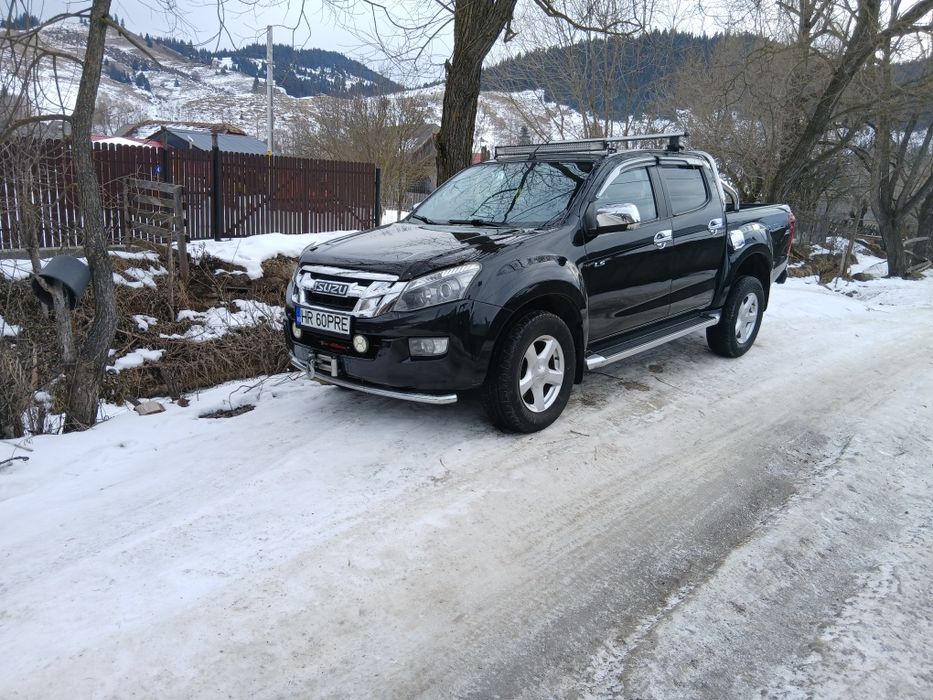 Isuzu d Max nu Hilux sau ranger 131mi km