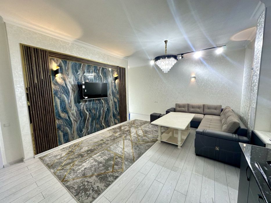 Вогзал.Сдаётся 3х комнатная Люкс в Новостройке.KARAVAN,магазин